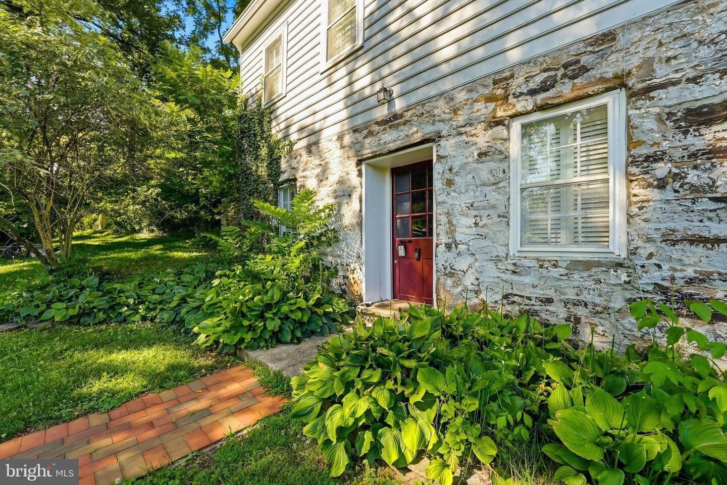 Property Photo: 8200 Buckland Mill Road VA 20155