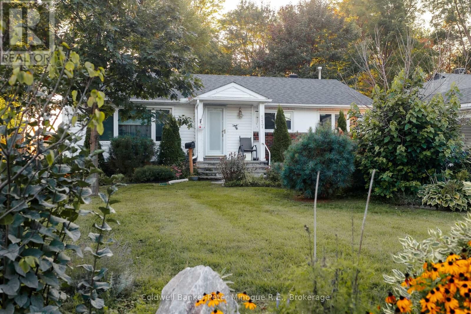 Property Photo:  117 Campbell Avenue  ON P1A 1W1 
