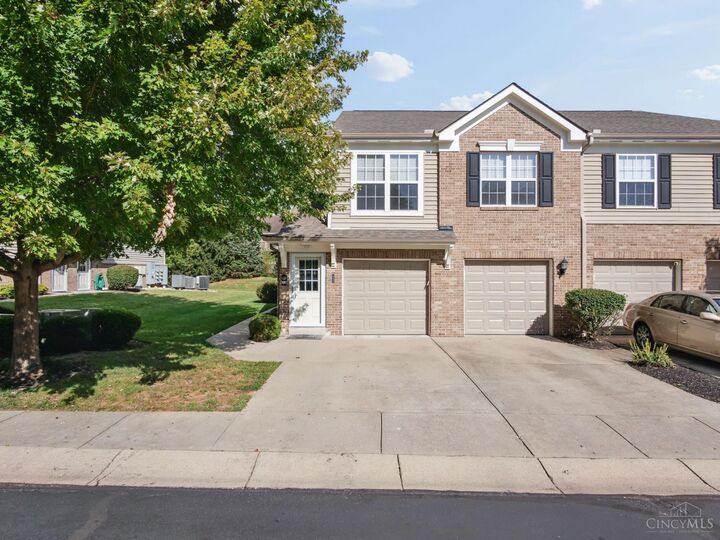 Property Photo: 622 Heritage Square OH 45030