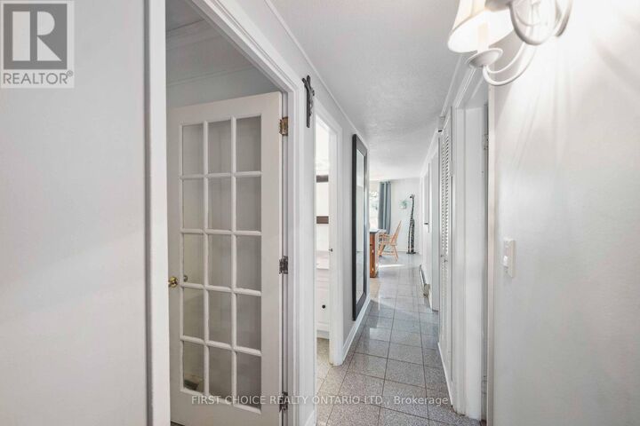 Property Photo:  337 Amiens Street  ON K1E 1N4 