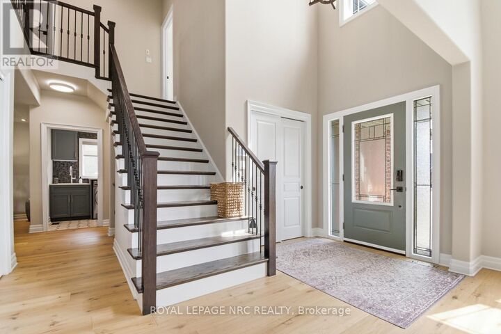 Property Photo:  239 Colbeck Drive  ON L3C 7M3 