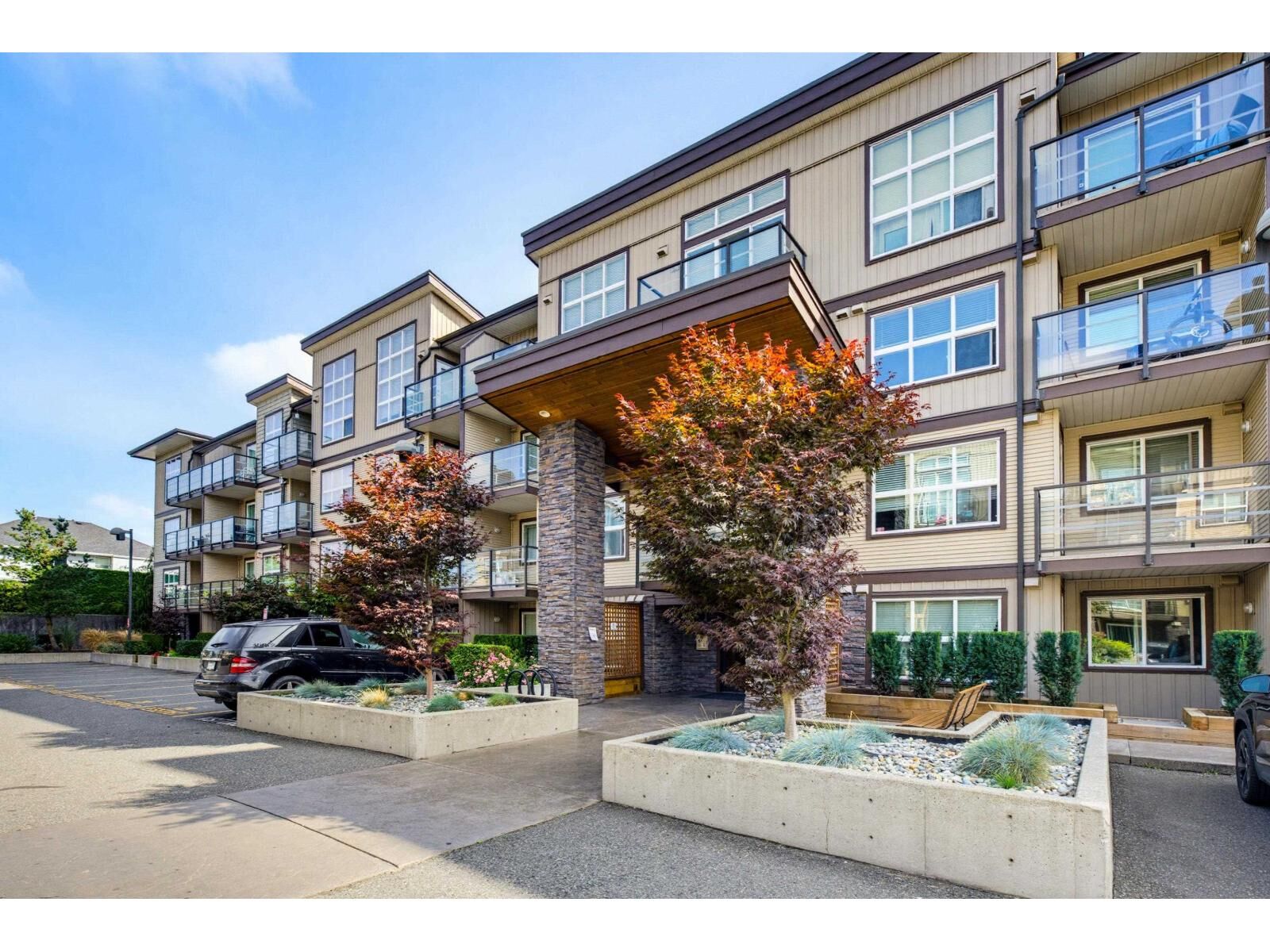 Property Photo: 30525 Cardinal Avenue 204 BC V2T 0A8