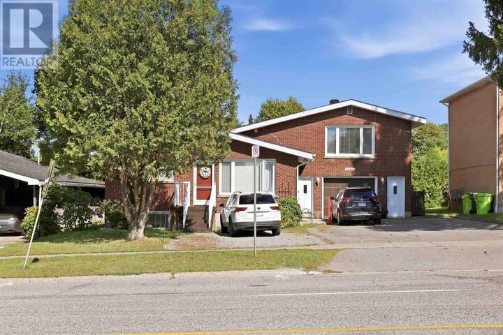 Property Photo:  1580 Wellington Street East  ON P6A 2R7 