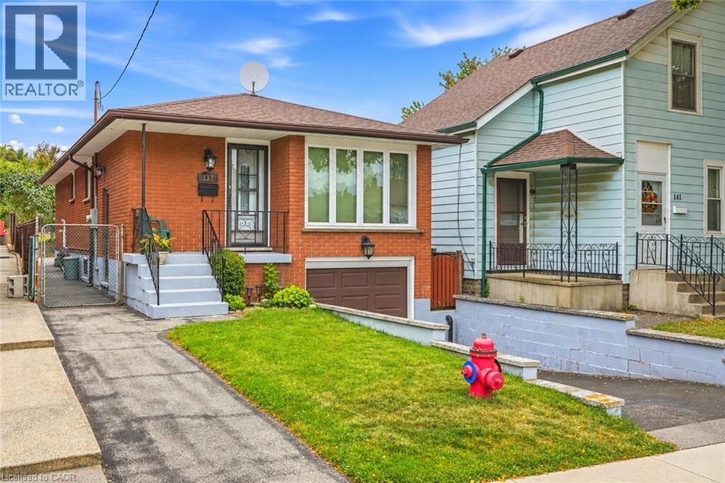 Property Photo:  137 Picton Street East  ON L8L 3W7 