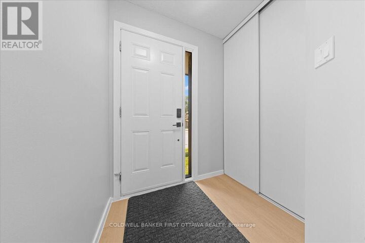 Property Photo: 2701 Pimlico Crescent ON K1T 2A7