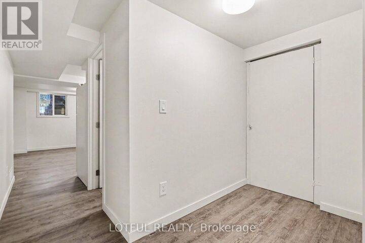 Property Photo:  1256 Field Street B  ON K2C 2R2 