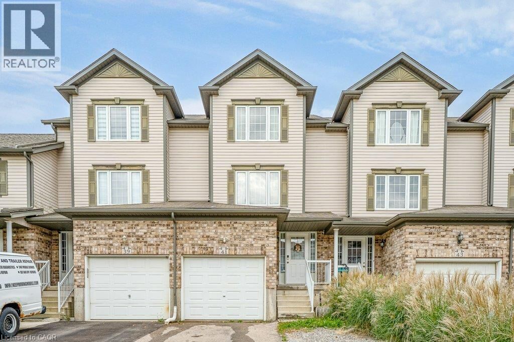 Property Photo:  41 Madeleine Street  ON N2R 1V4 