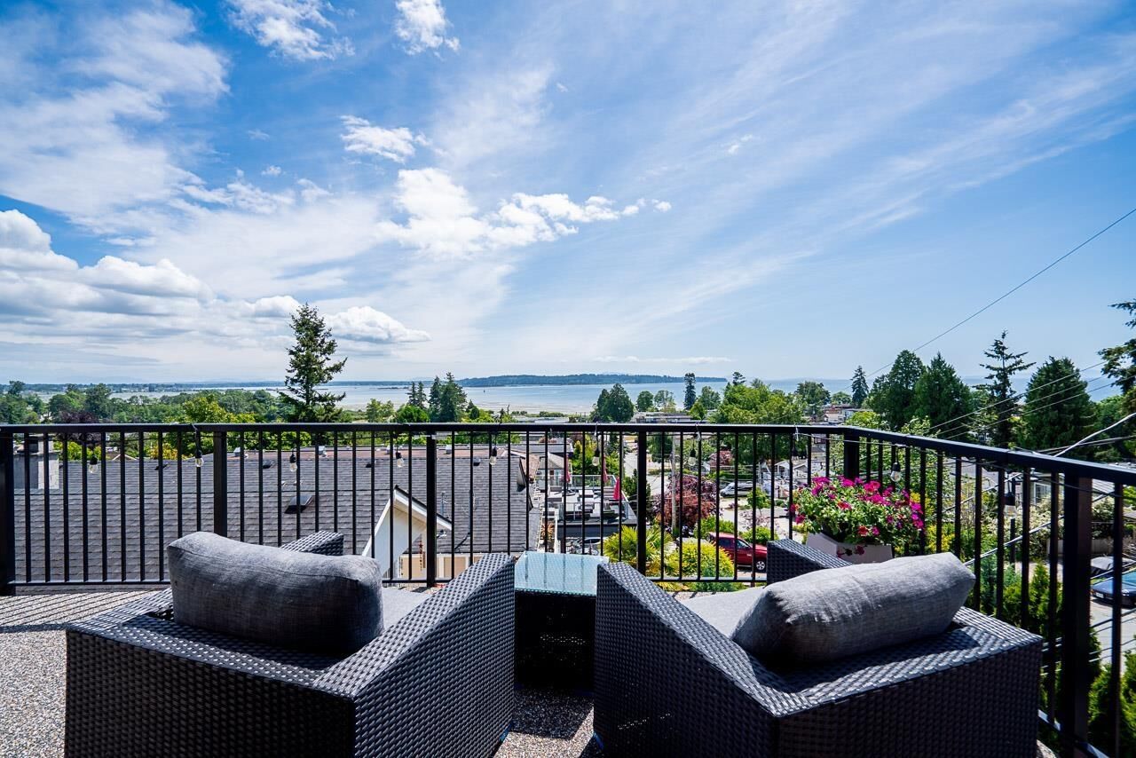 Property Photo: 976 Parker Street BC V4B 4R4