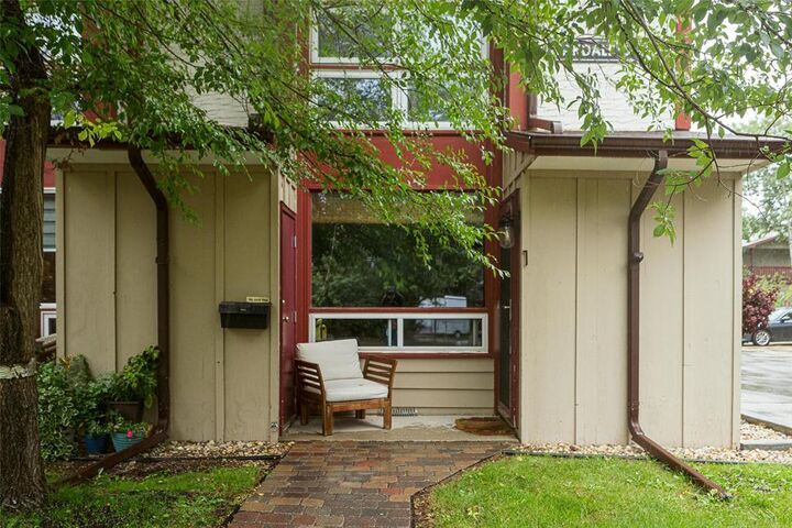Photo de la propriété:  407 Oakdale Drive  MB R3R 0Z8 
