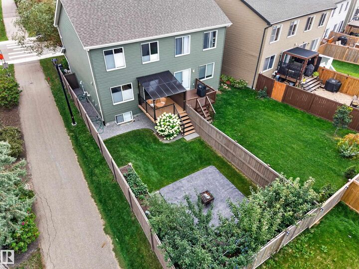 Property Photo:  2026 Price Landing Landing SW  AB T6W 2V4 