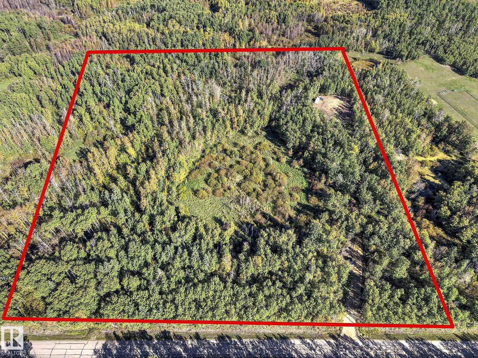 Property Photo:  20440 Twp Rd 510  AB T8G 1E5 