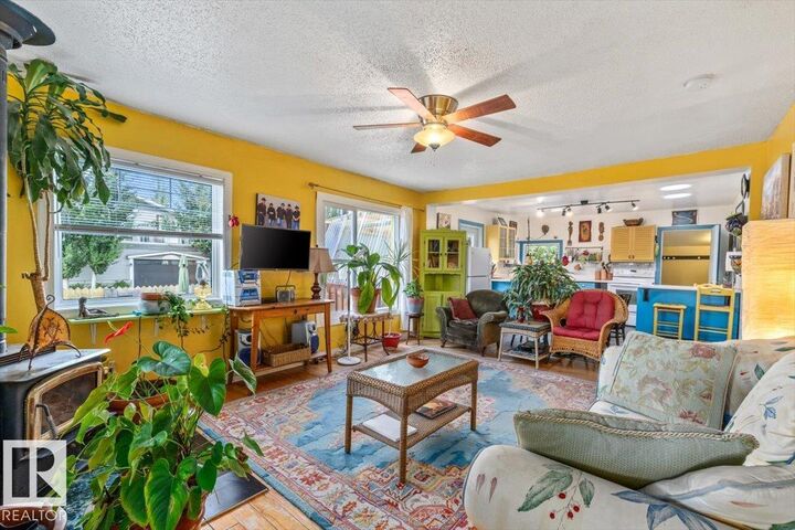 Property Photo: 4648 113 Avenue NW AB T5W 0R8