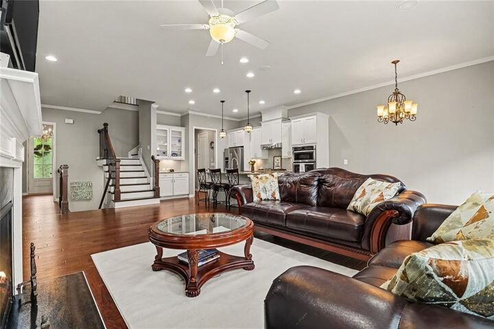 Property Photo:  1011 Milhaven Drive  GA 30076 