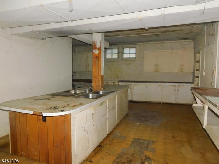 Property Photo:  1 Church St  NJ 07832 