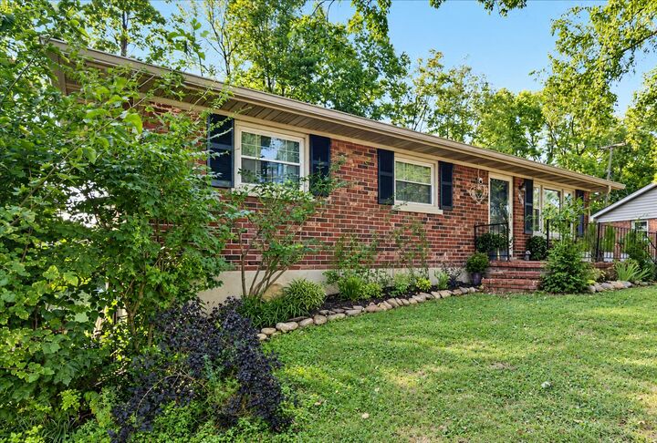 Property Photo:  2437 Butternut Hill Court  KY 40509 