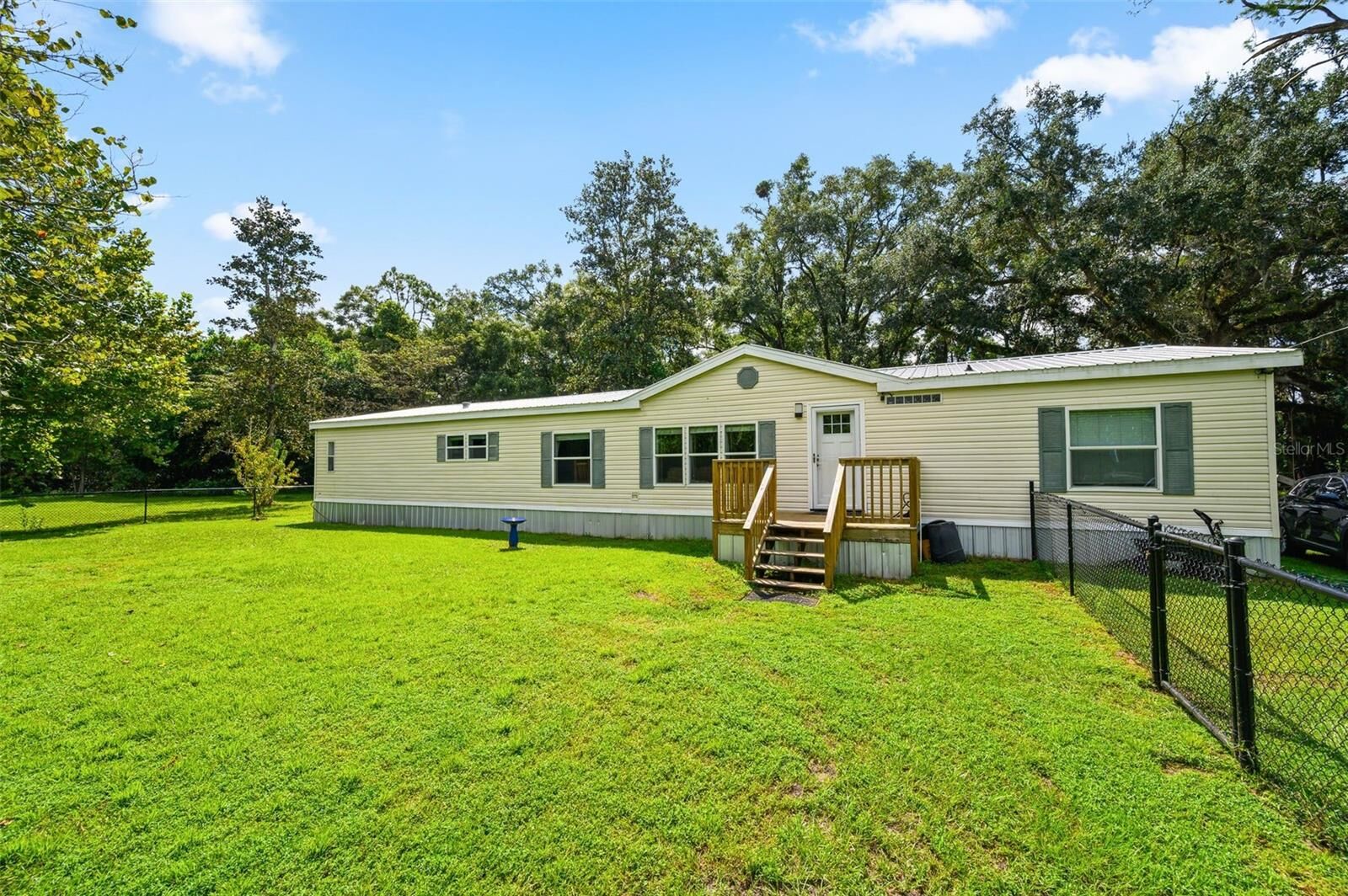 Property Photo:  19923 SW 15th Avenue  FL 32669 