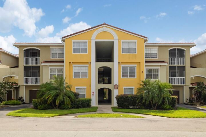 Property Photo:  5500 Bentgrass Drive 6-203  FL 34235 