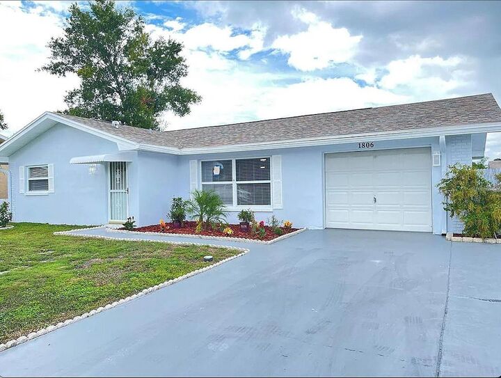 Property Photo: 1806 Ironwood Court W FL 34677