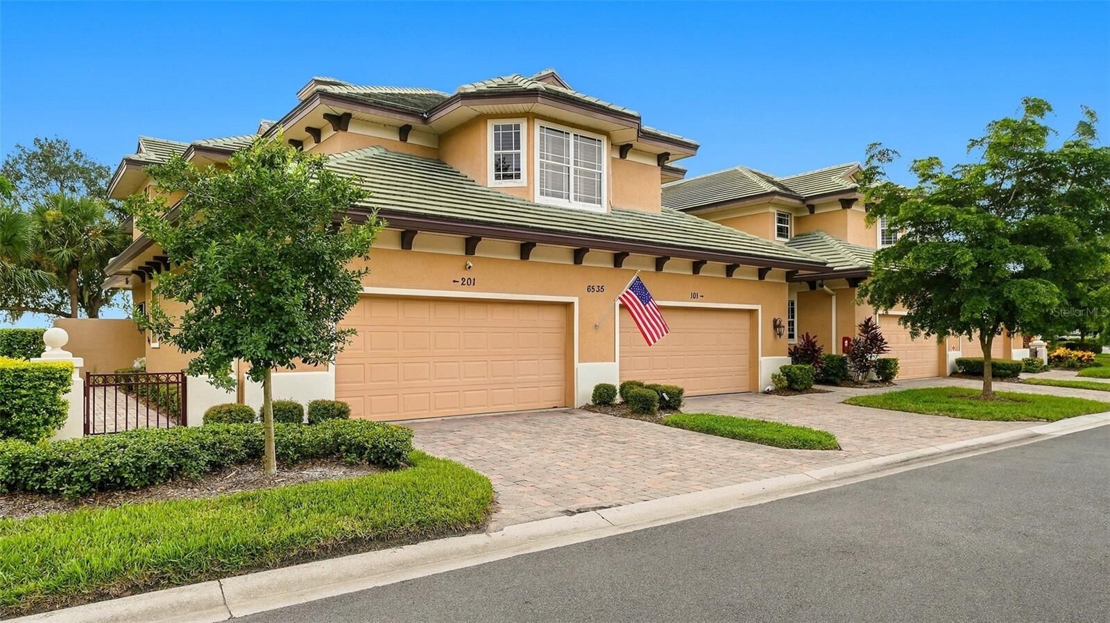Property Photo: 6535 Moorings Point Circle 101 FL 34202