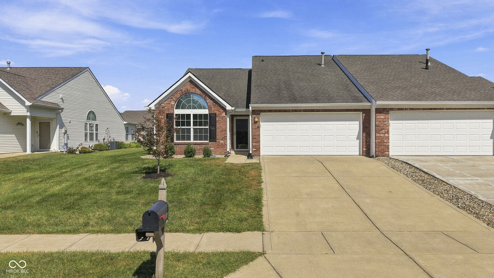 Property Photo:  1170 Creek Bend Drive  IN 46143 