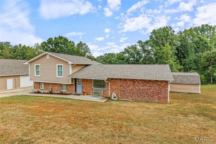 Property Photo:  2609 Parthenon Drive  MO 63020 