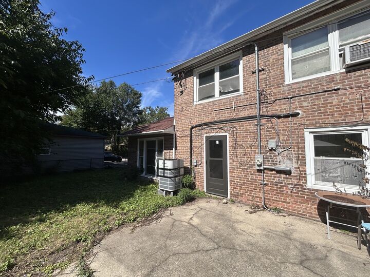 Property Photo: 9148 S Burnside Avenue IL 60619
