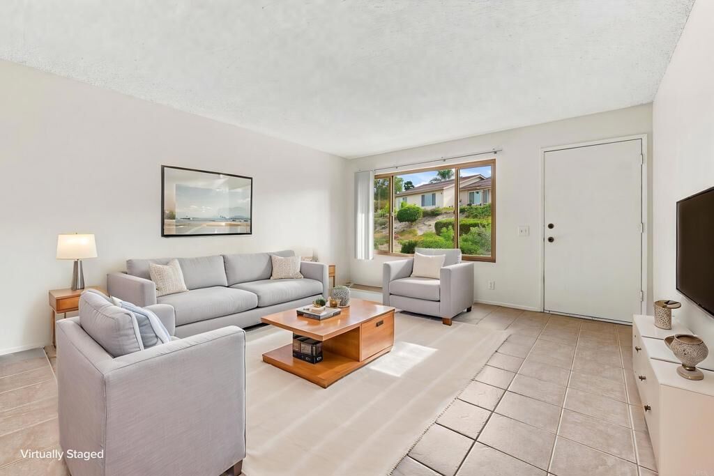 Property Photo:  4394 Albatross Way  CA 92057 