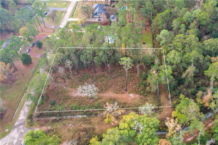 Property Photo: 433 Secluded Oak Loop LA 70447