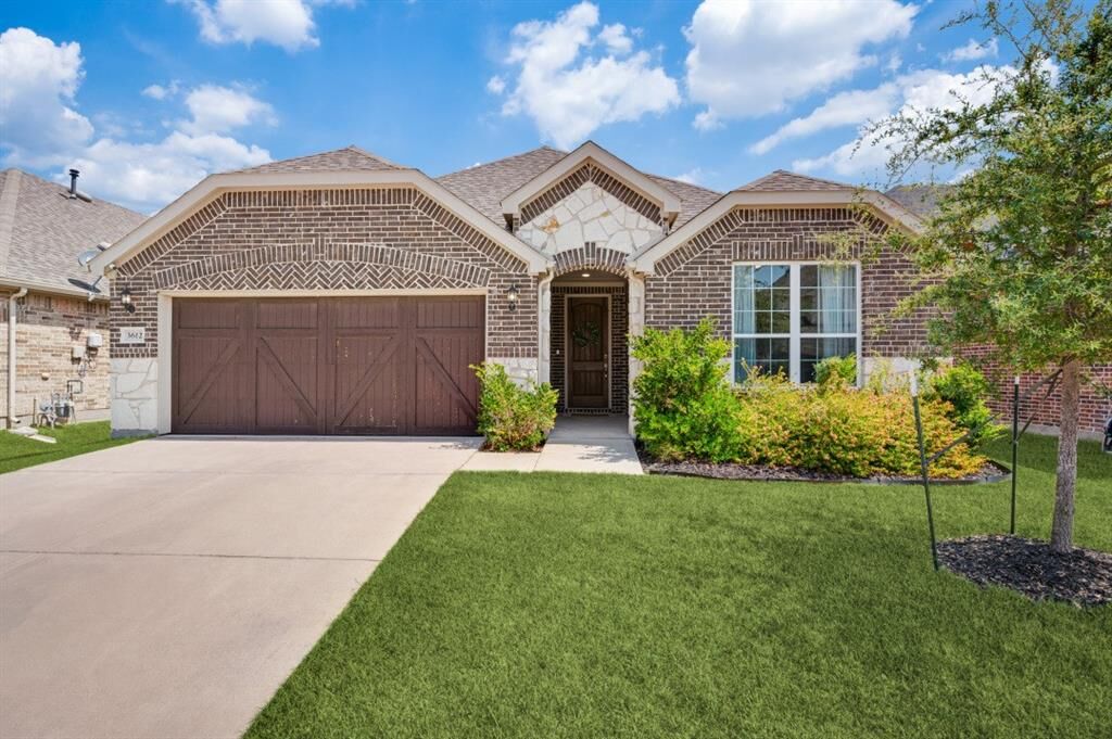 Property Photo: 3612 Lillian Court TX 75009