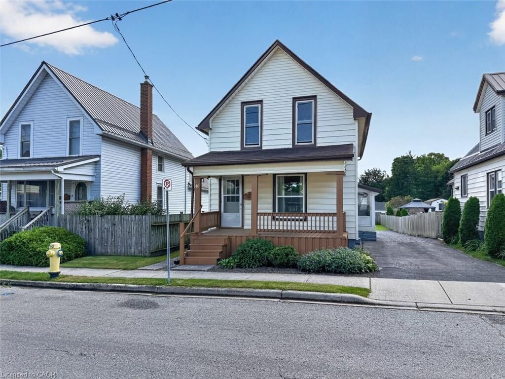 Property Photo: 40 Patterson Street ON N3Y 1J2