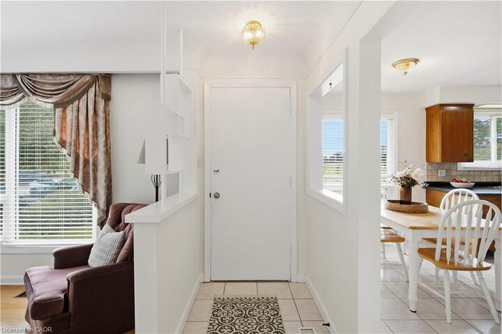 Property Photo:  1101 Mohawk Road E  ON L8T 2S4 