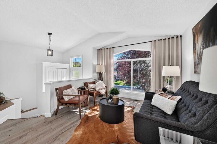 Property Photo:  53 Mt Aberdeen Circle SE  AB T2Z 3H1 