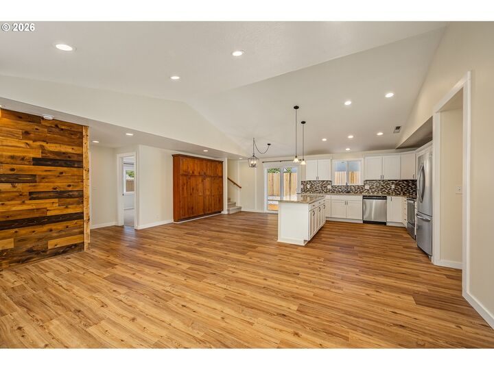 Property Photo:  3990 Douglas Dr  OR 97478 