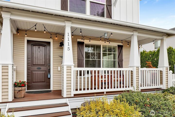 Property Photo: 1115 Ash Street WA 98264