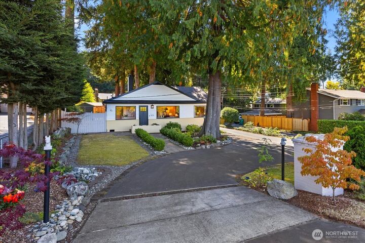 Property Photo: 825 NW 180th Street WA 98177