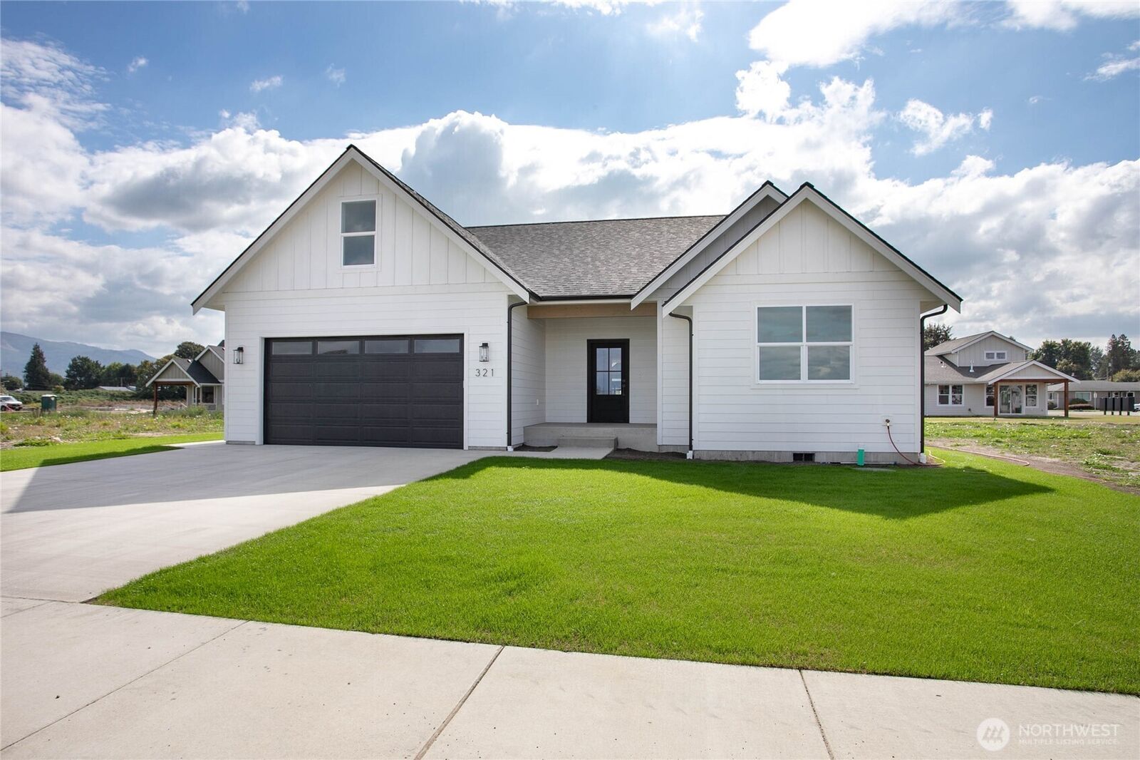 Property Photo: 321 W 4th Street WA 98247