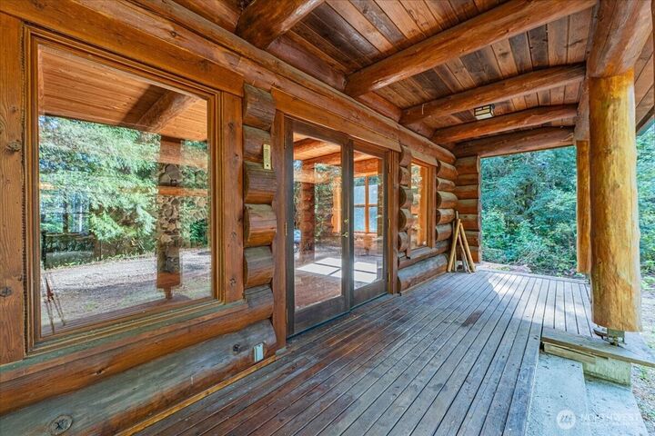 Property Photo:  13606  278th Drive NE  WA 98252 