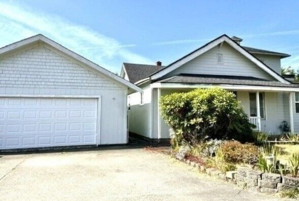 Property Photo: 611 11th Street WA 98230