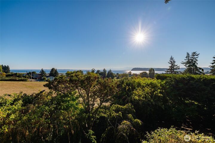 Property Photo:  6096  Ireton Lane  WA 98236 