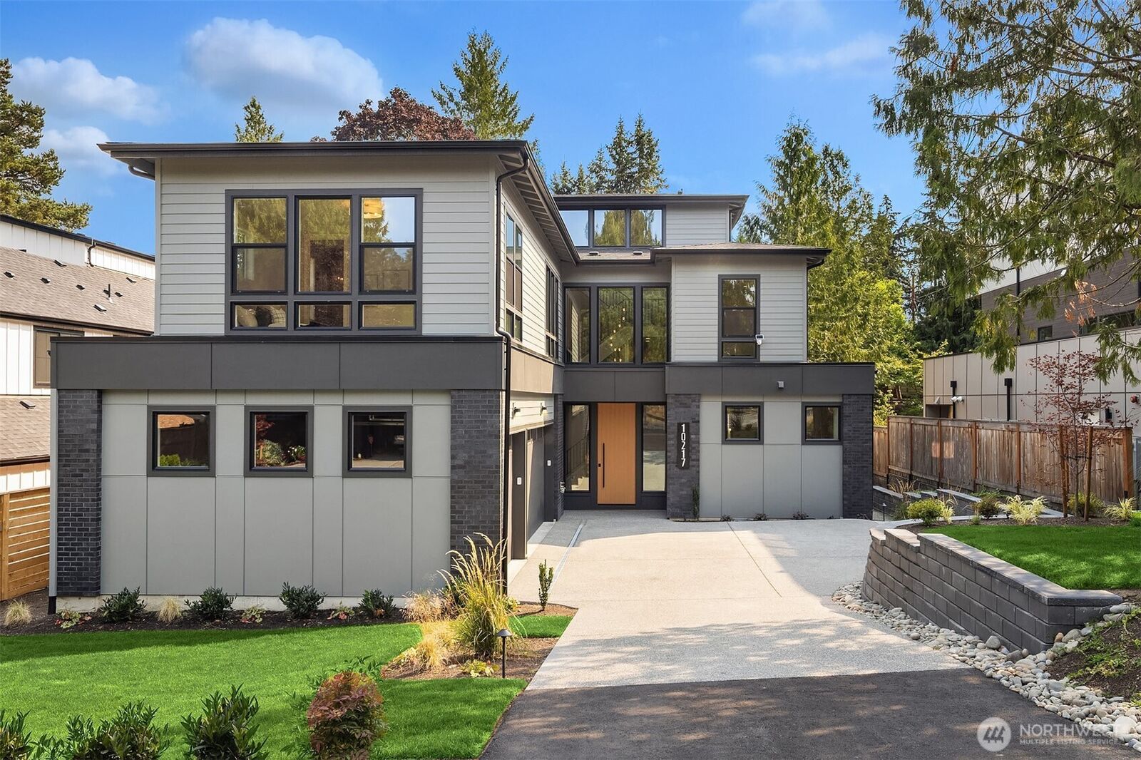 Property Photo: 10217 NE 24th Street WA 98004