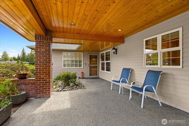 Property Photo: 27630 84th Drive NW WA 98292