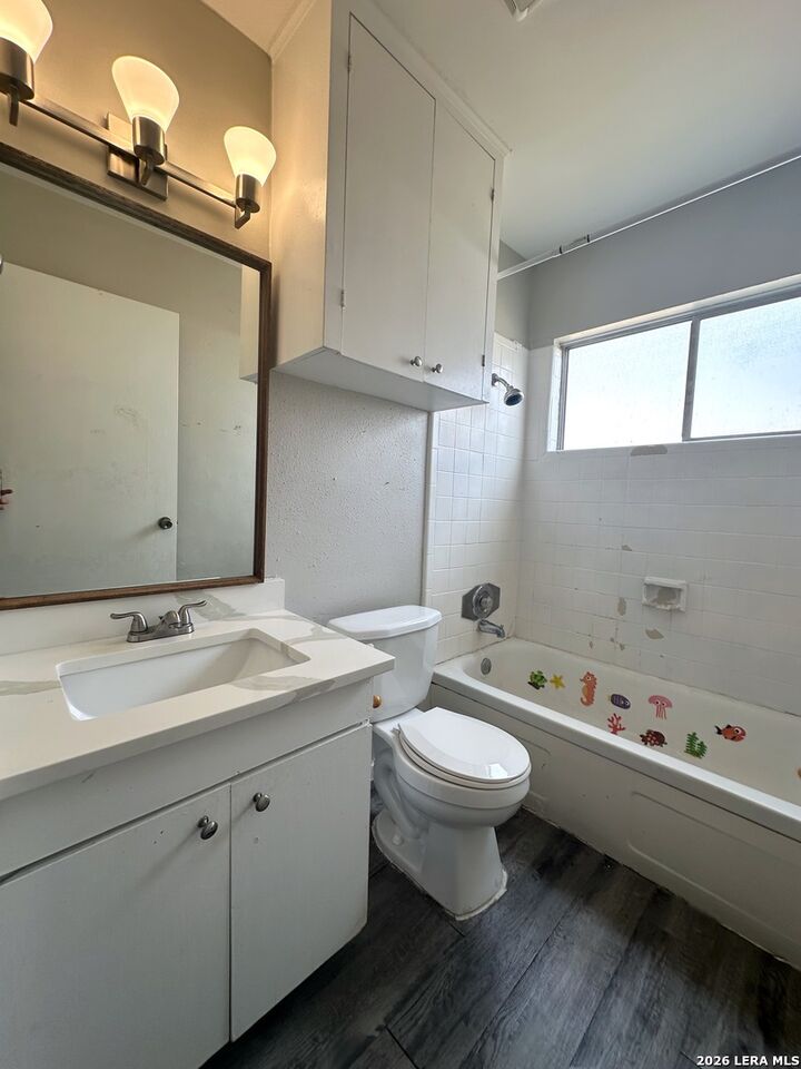 Property Photo: 4322 Sun Gate St TX 78217