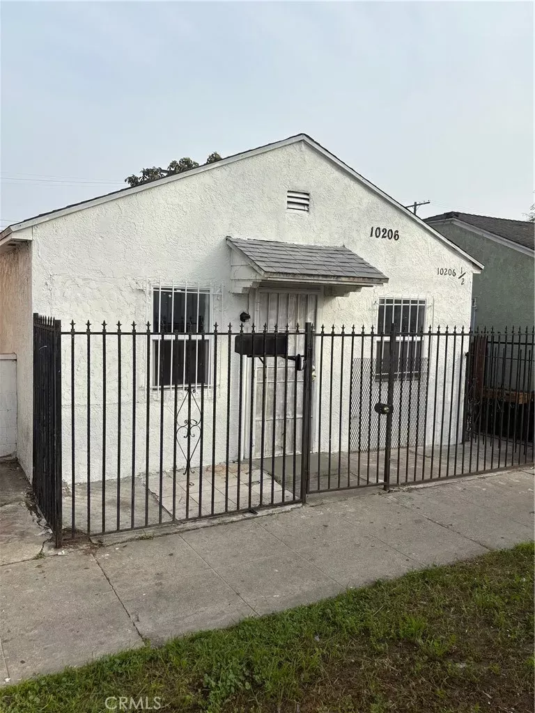 Property Photo:  10206 S Vermont  CA 90044 