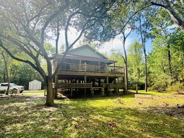 Property Photo:  1110 Turner Dr  TX 77611 