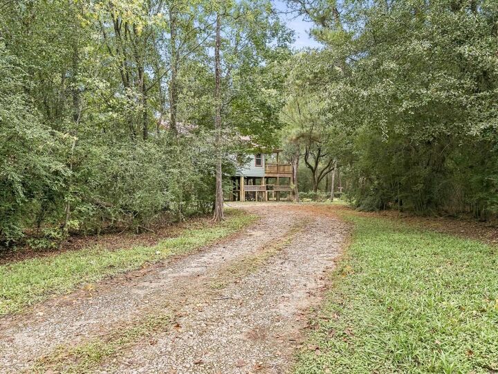 Property Photo:  1110 Turner Dr  TX 77611 