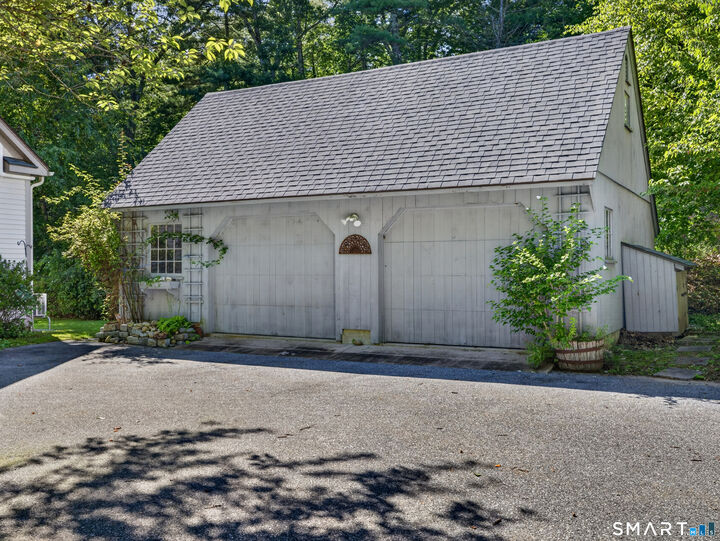Property Photo:  1221 Essex Road  CT 06498 