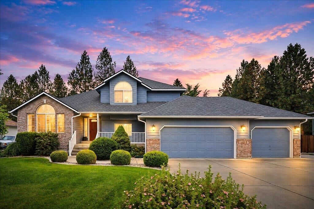 Property Photo: 4524 E Woodglen Rd Rd WA 99021