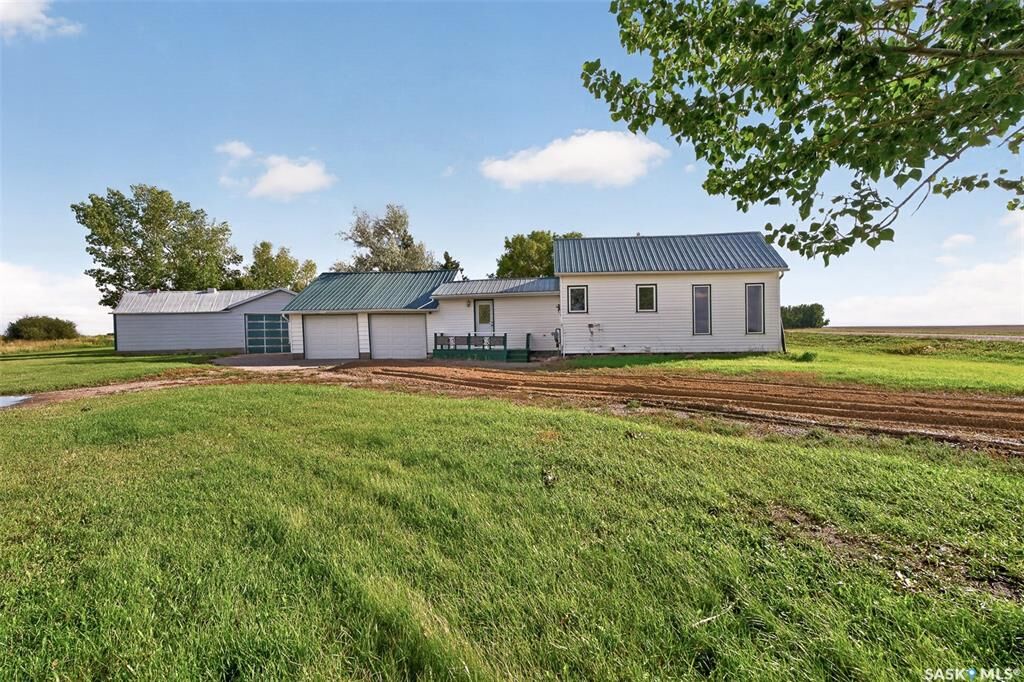 Property Photo: Rural Address SK S0G 4H0