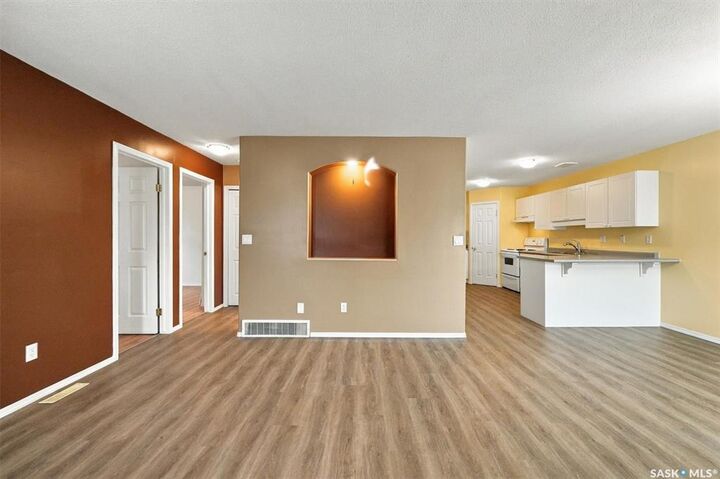 Property Photo:  425 Keevil Crescent 103A  SK S7N 4R9 