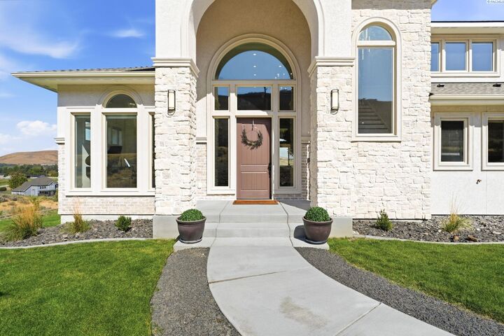 Property Photo: 30442 S 984 Pr SE WA 99338